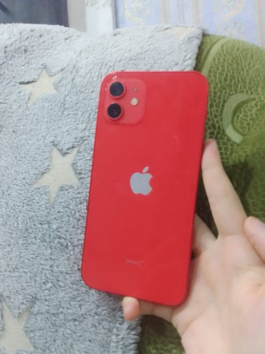Продам IPHONE 12