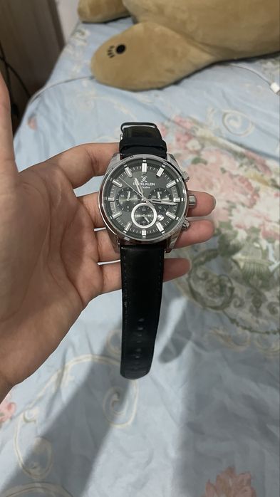 Часы от Daniel наручные