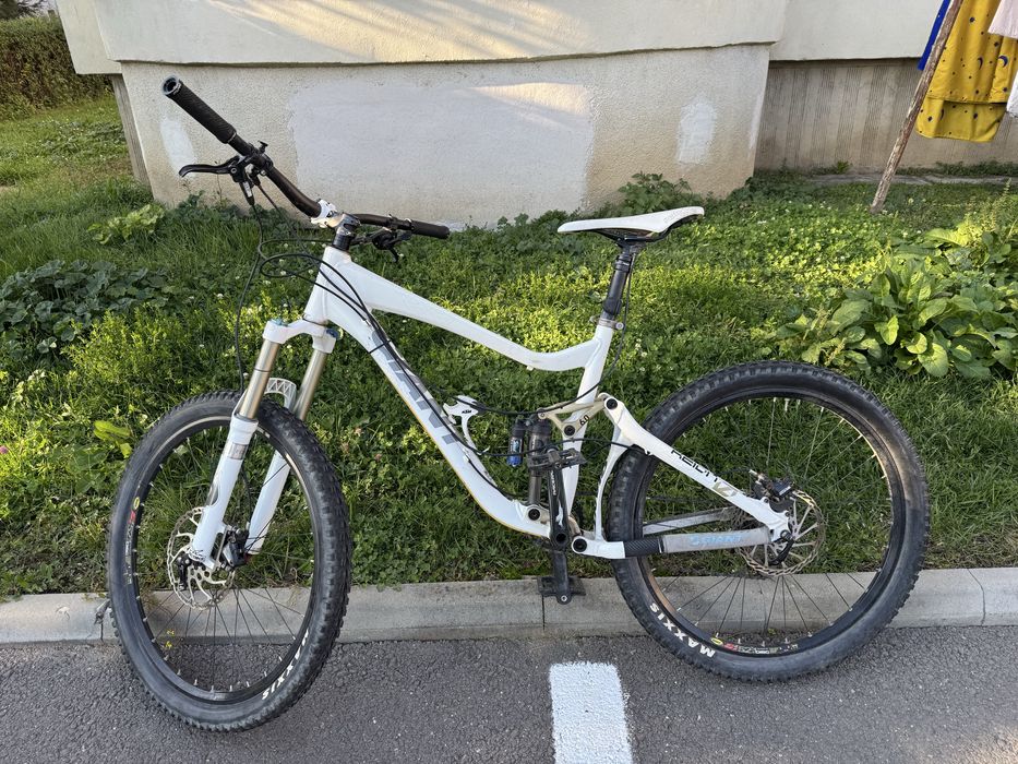 Mountain Bike Giant Model 2013