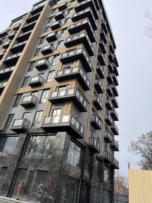 Loft Residence Ц-1, Садык Азимова, Infinity. 1 комнатная 42м2 коробка