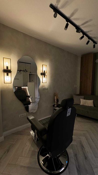 Inchiriez post hair-stylist