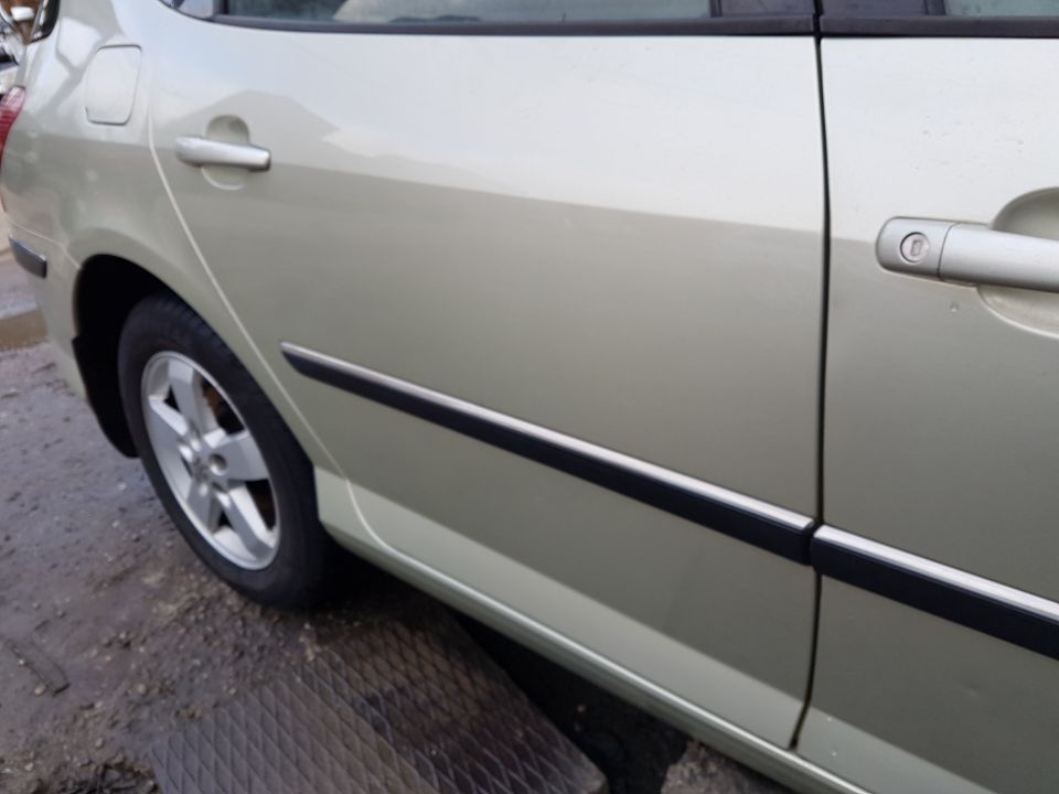 Usa / Portiera Dreapta Spate Peugeot 407 Break 2004 - 2010 Cod Culoare KCV