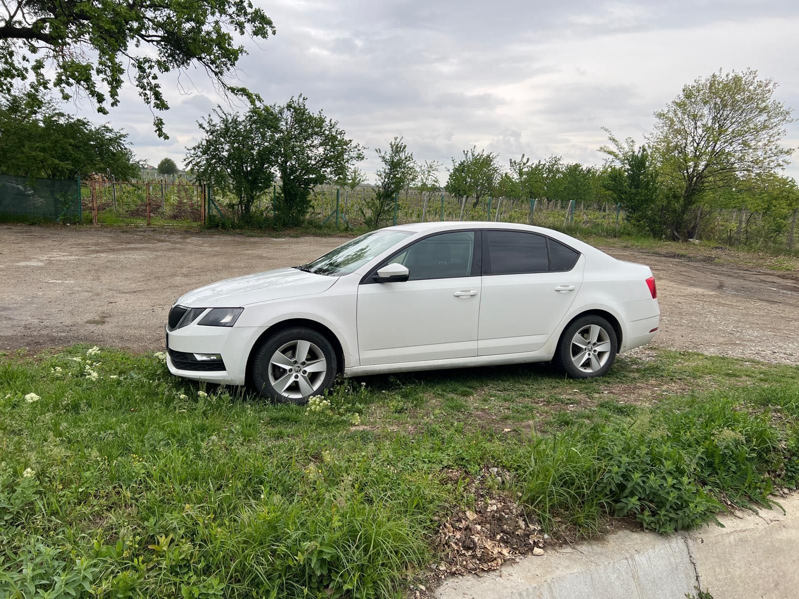 Vând Skoda Octavia