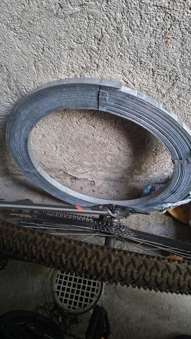Platbandă zincată Betak 25x4mm, rolă de 25m