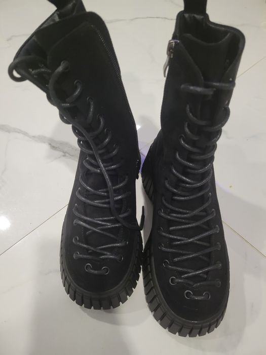 Ghete piele intoarsa