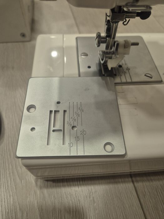 Новая пластина для швейной машины