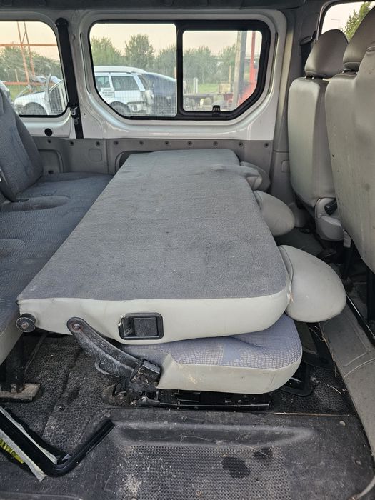 Dezmembrez vand piese renault trafic 1,9 dci