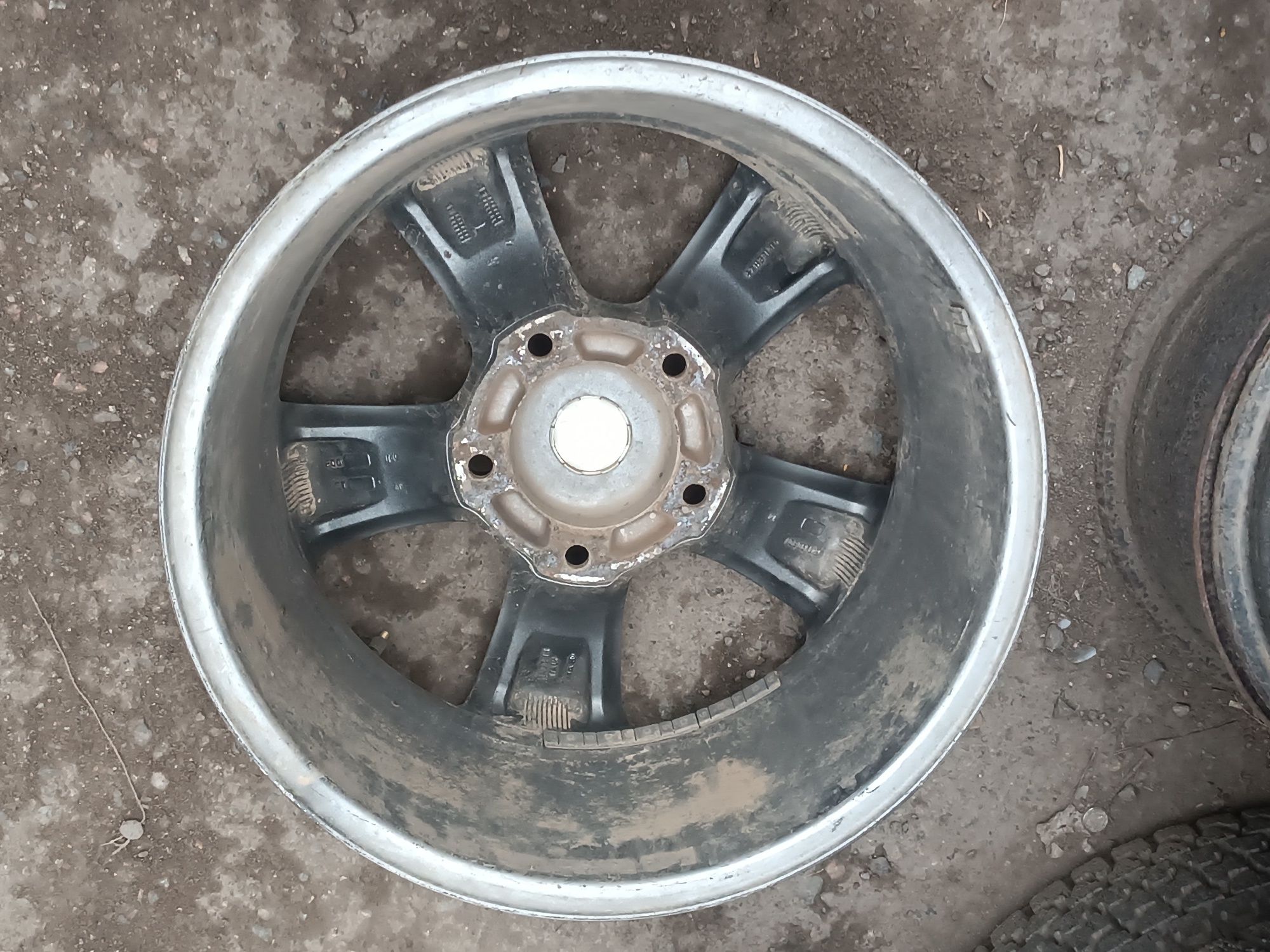 R-18. Разб 5*150. Только 1 штук диск бар. Тойота крузак Лексус и т д.