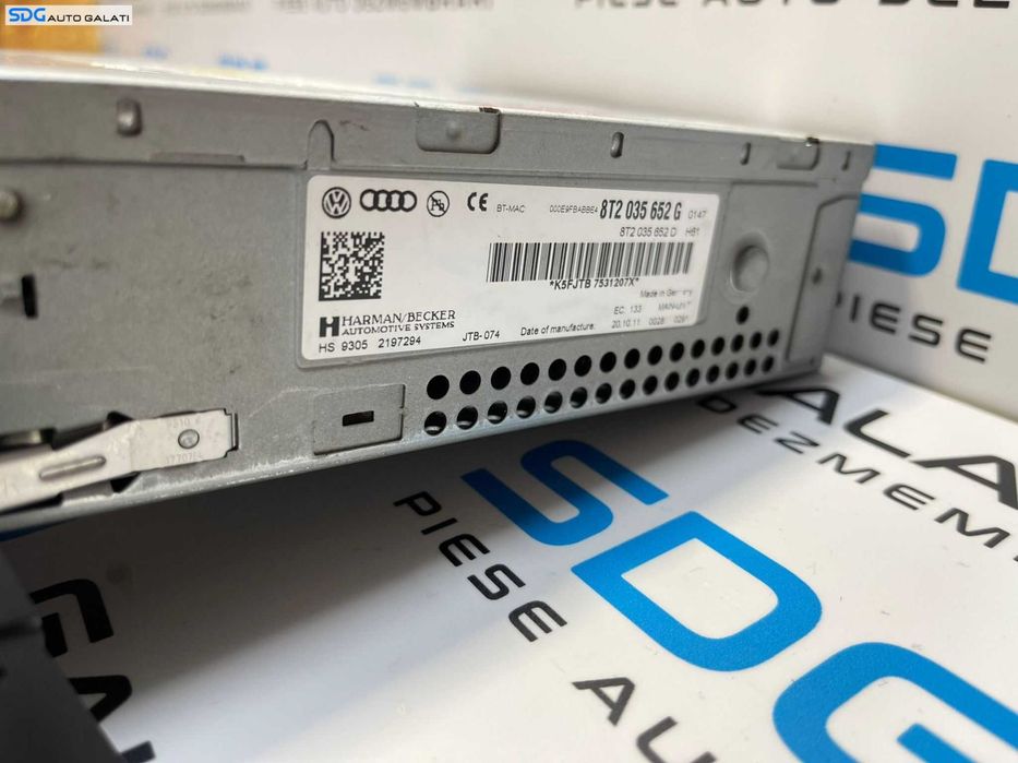 MMI Unitate Radio CD Player Audi Multimedia Audi A4 B8 2008 - 2012 Cod 8T2035652G [LR1961]