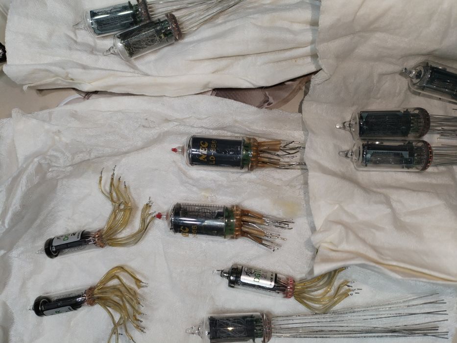 Lampi  pentru construit ceasuri