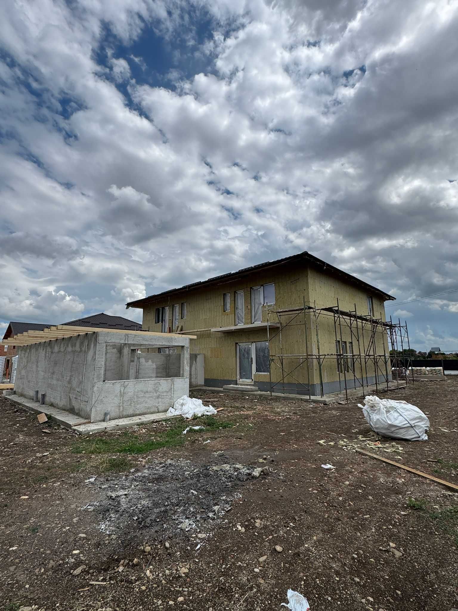 Casa noua Dumbrava Rosie