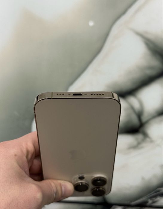 Vând/schimb iPhone 14 Pro !! Gold !!