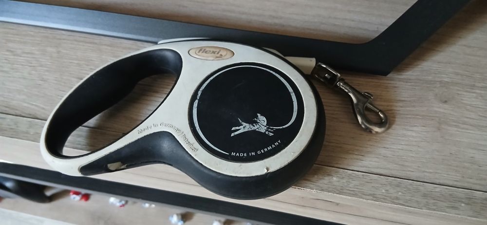 Lesă retractabilă.