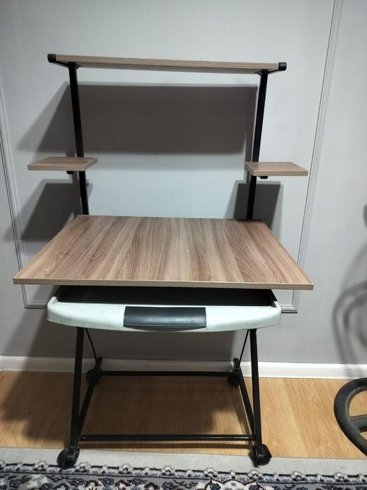 Компьютерные стол