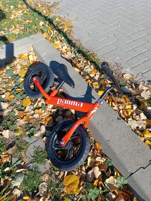 Баланс байк колело без педали Червено
