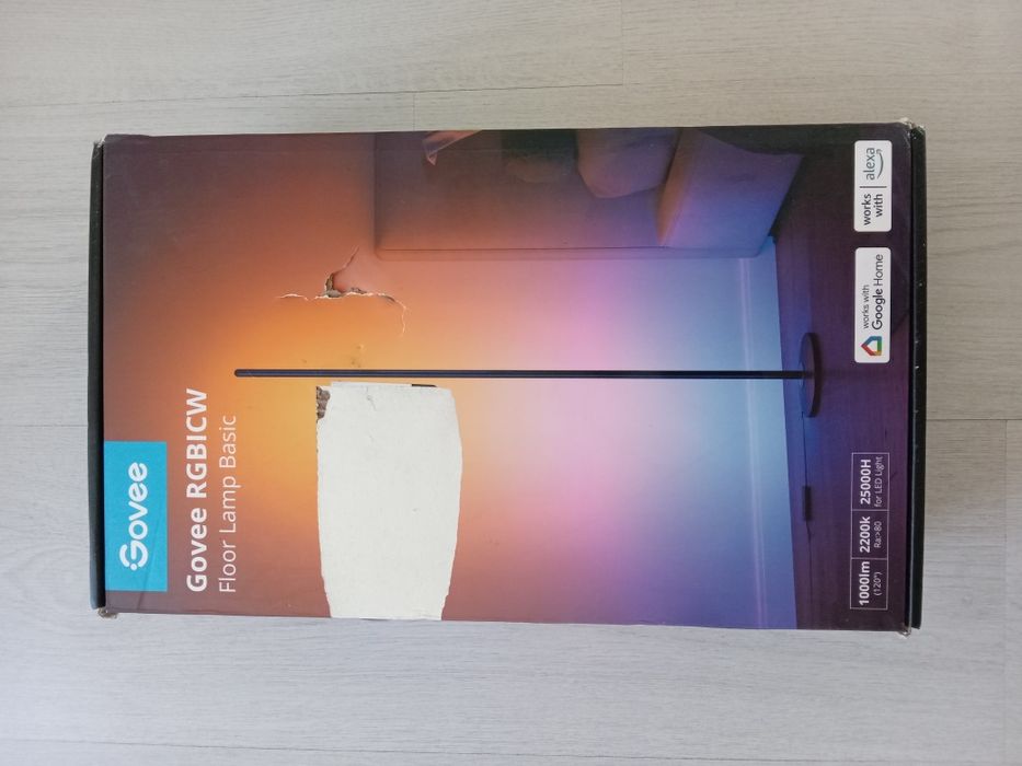 Продавам Govee RGBICW Corner Smart Floor Lamp - H6076