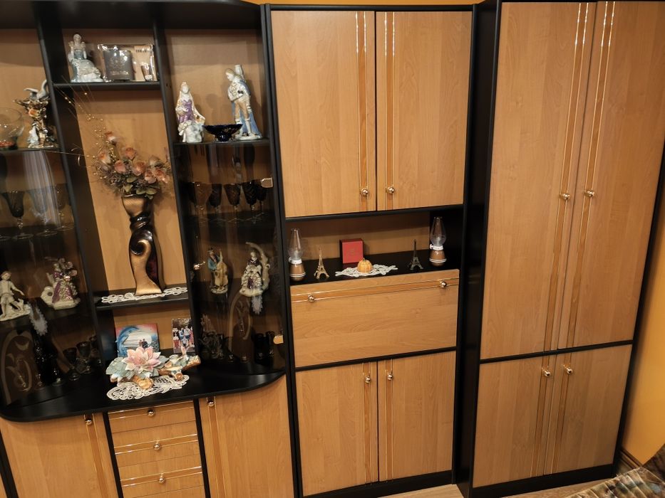 Vând mobila completă