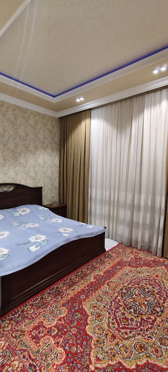 Сотилади Коттедж!! Чилонзор р-н, Думбирабод,3 этажли,5хонали 155м2