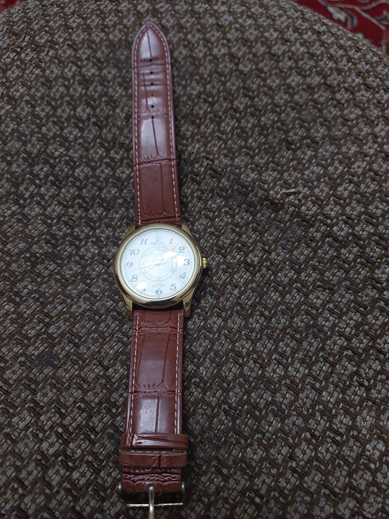 Часы Regal Quartz Japan