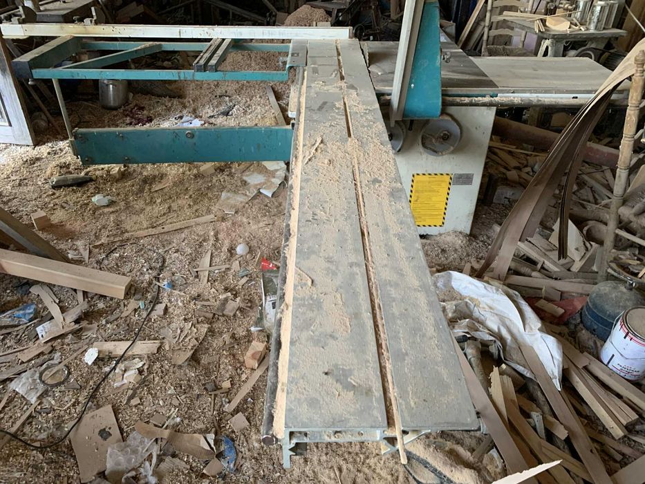 Циркуляр с подрезвач