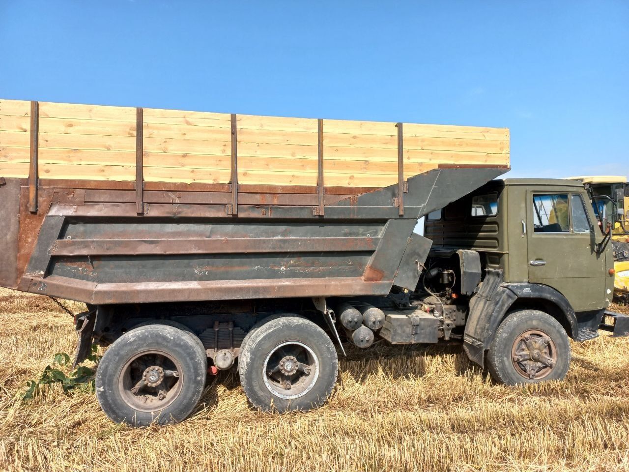 Kamaz Samosval sotiladi