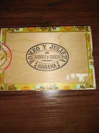 Коробка из под сигар 40-х гг деревянная. Доставка возможна.