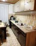 Vând apartament cu 2 camere semidecomamdat, etaj 3,