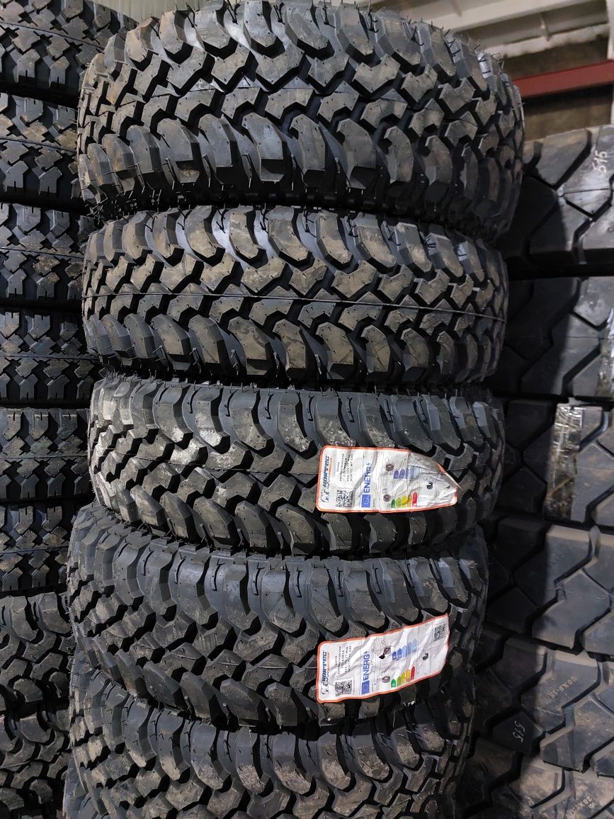 Грязевые шины на Ниву 215/65R16 Forward Safari 540