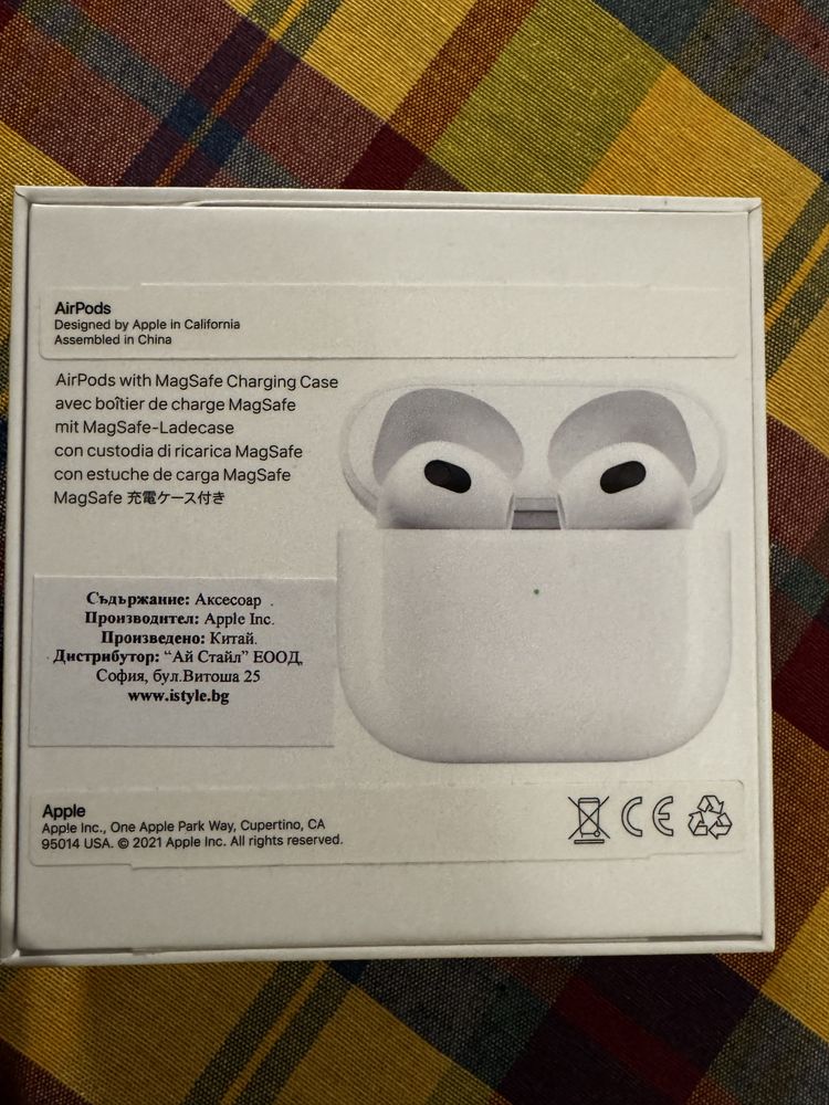 AirPods 3 с MagSafe и подарък кейс