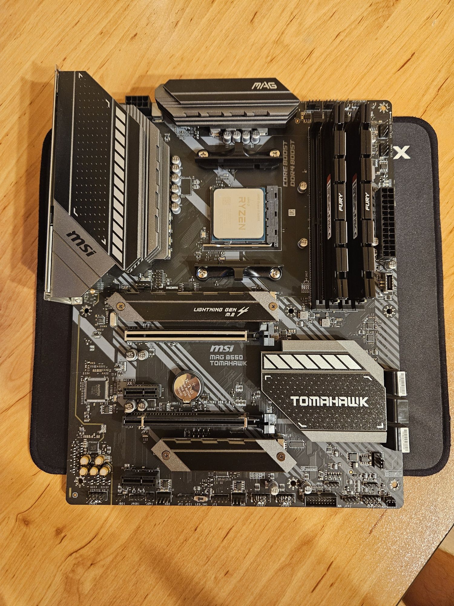 Комплект Ryzen 5 5600x, Kingston Renegade 32GB CL16, MSI B550 Tomahawk