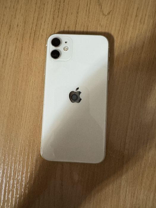 Продам iPhone 11