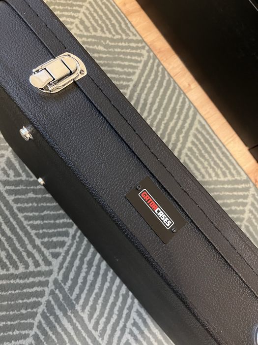 Bass Epiphone Thunderbird IV VSB