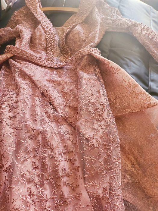 Rochie nasa cu trena