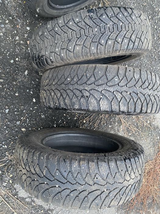 Продам зимнюю резину r15