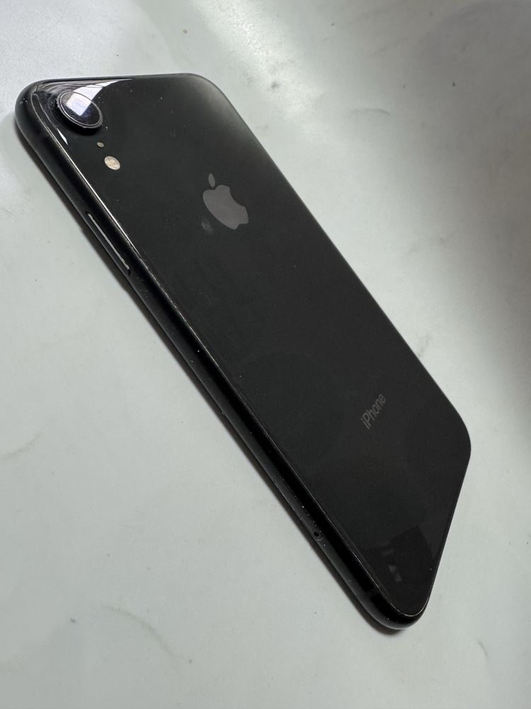 iPhone XR 64gb - отличен, 100% battery