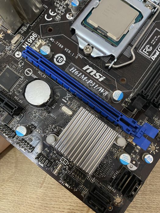 Процессор  Intel core i3 3225+ мат плата