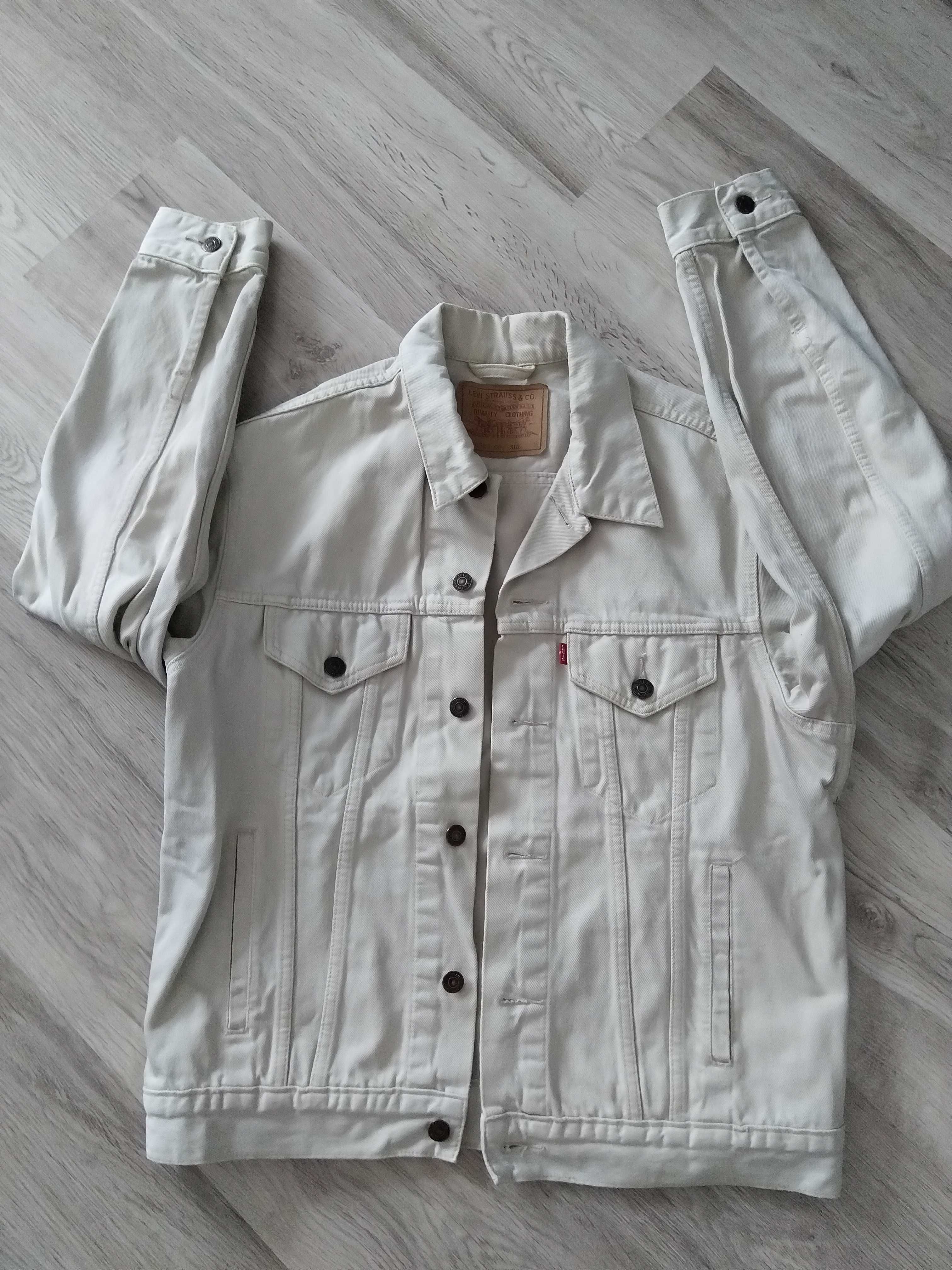 Jacheta Levi Strauss - M