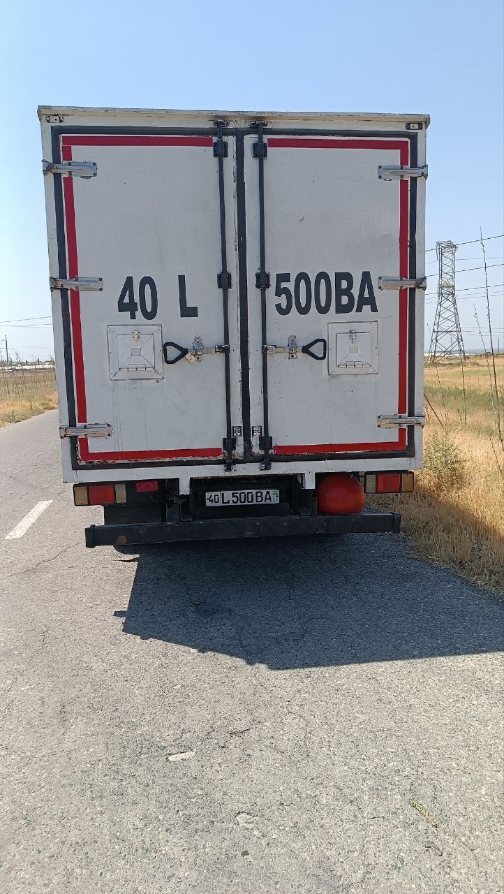 Isuzu turbo sotiladi