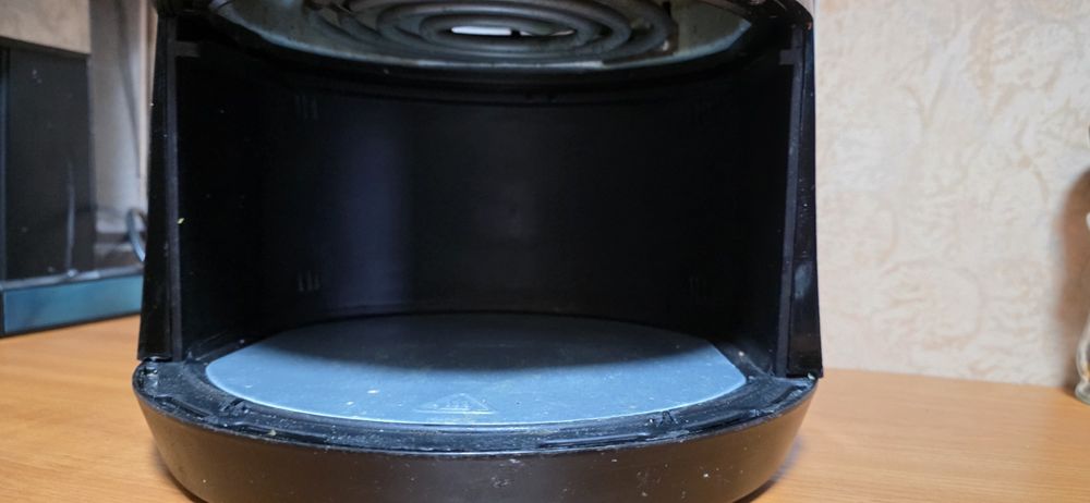 Vând airfryer Starlight