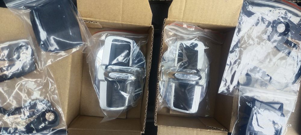 Avtomobil eshiklari uchun universal