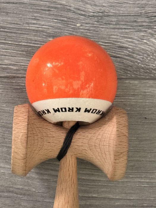 Kendama krom pop