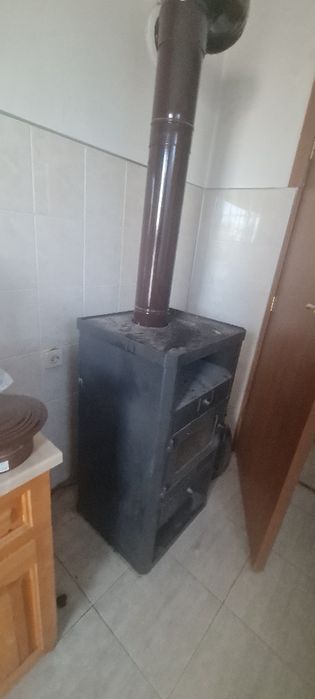 Печка на дърва и въглища