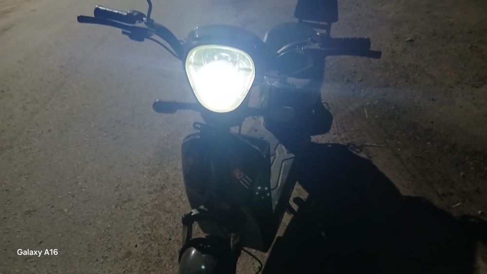 Мопед ск8 в нормальном состояние гарантия 2 дня ездил на нём 1,5 года