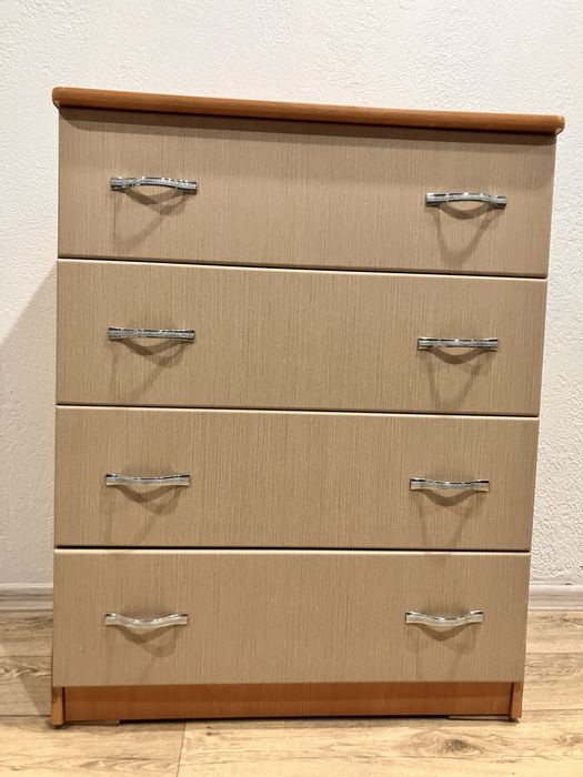 Продам комод ...  в хорошем состоянии