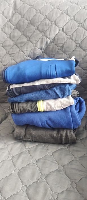 Суитшърти за момче  130-140 р.