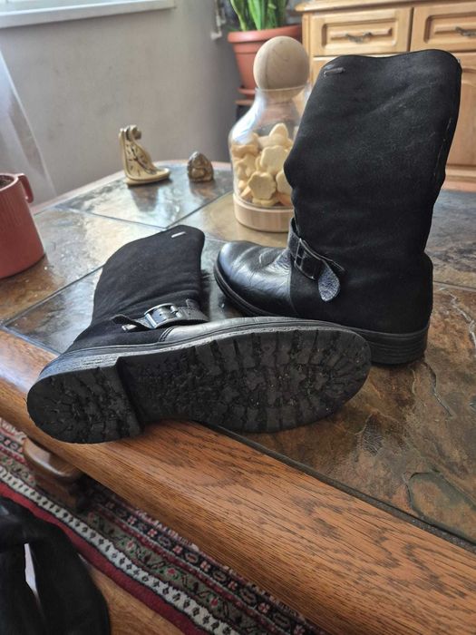 Cizme scurte pulpe subtiri