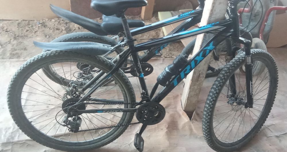 Продаётся велосипед один большой второй средний отдам за общий 30.000