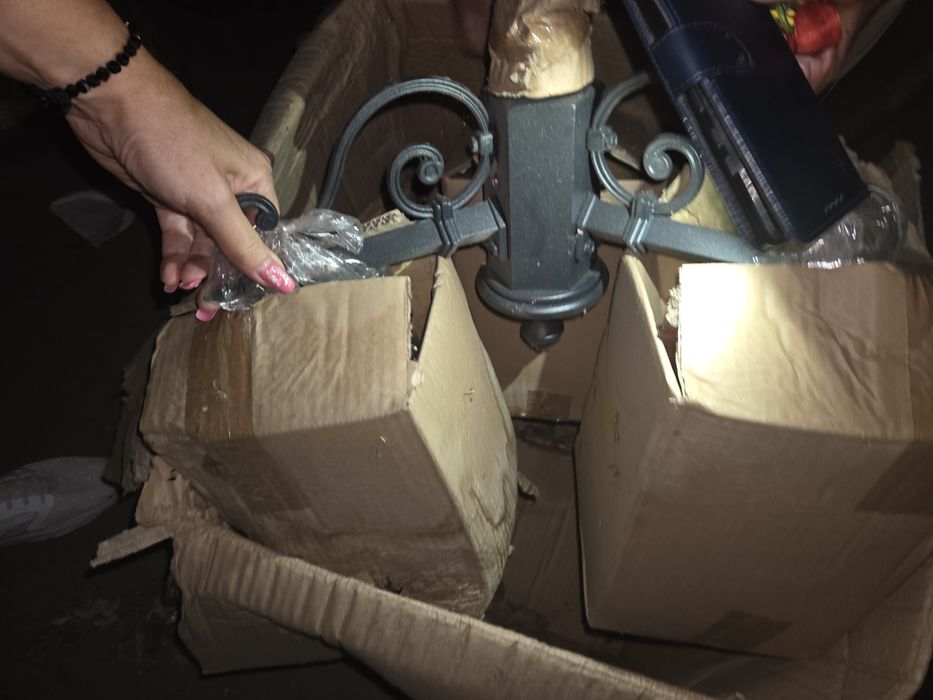 Corp iluminat exterior cu 3 brate