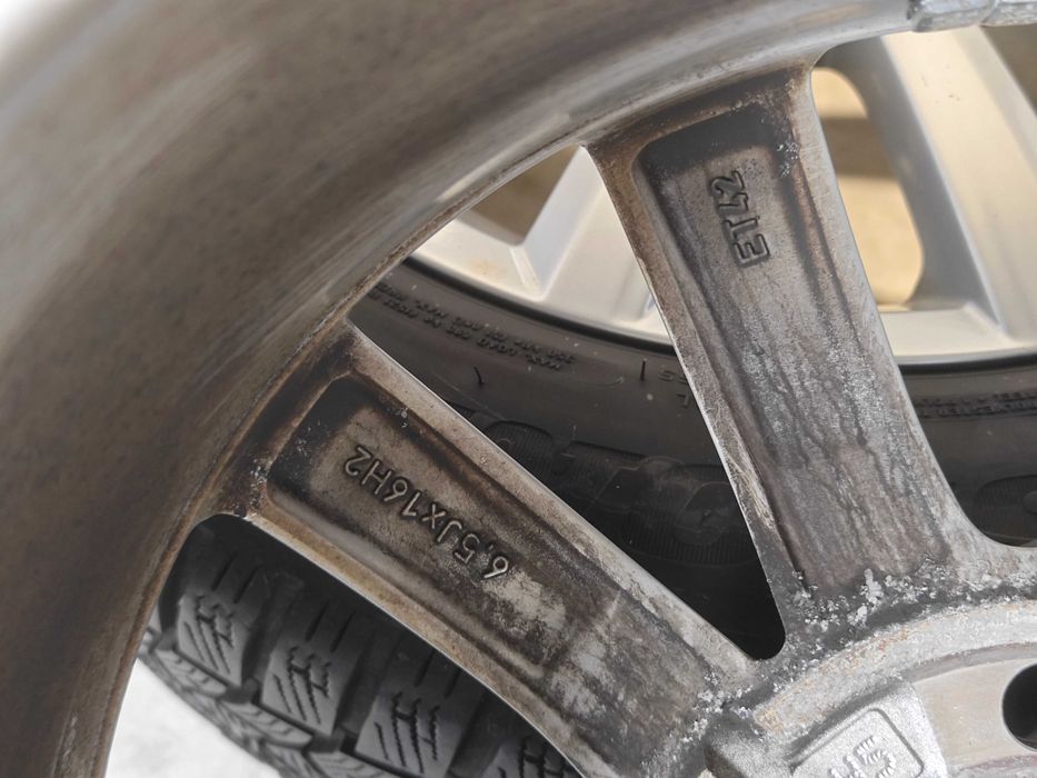 Roti/Jante VW Passat B8 cu anvelope de iarna 215/60R16 model MERANO