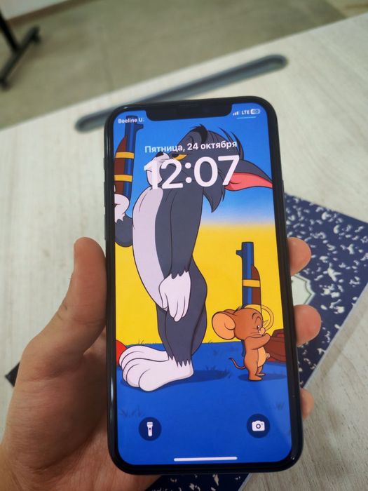 Iphone 11 pro  manzil Qarshi
